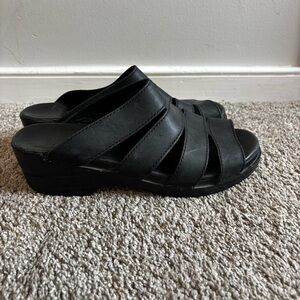 Dansko Womens Black Leather Slide Sandals Sz US 10.5-11 EU 41